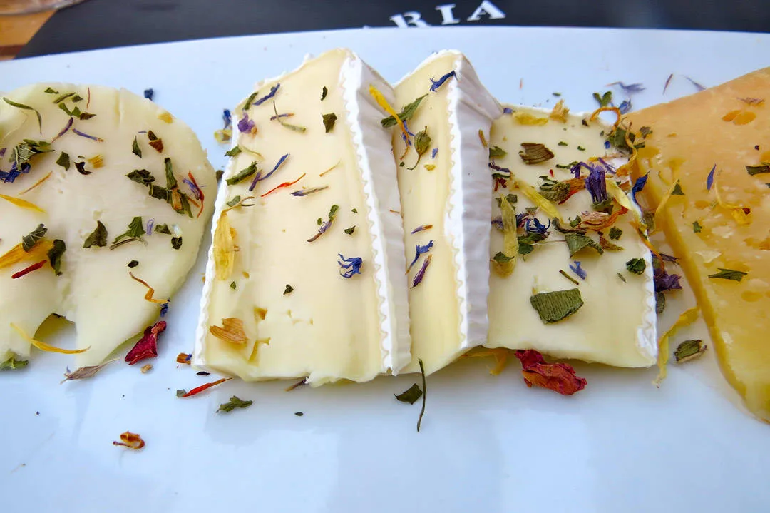 Ostetallerken fra Naranzaria 