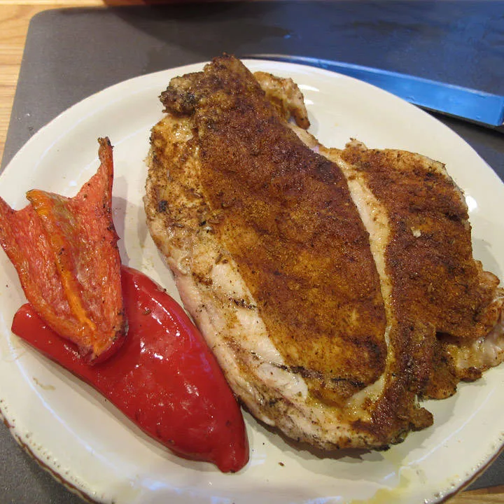 grillet paprika og kyllingbryst