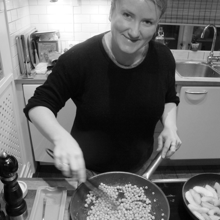 Jeg rører i kikertene.