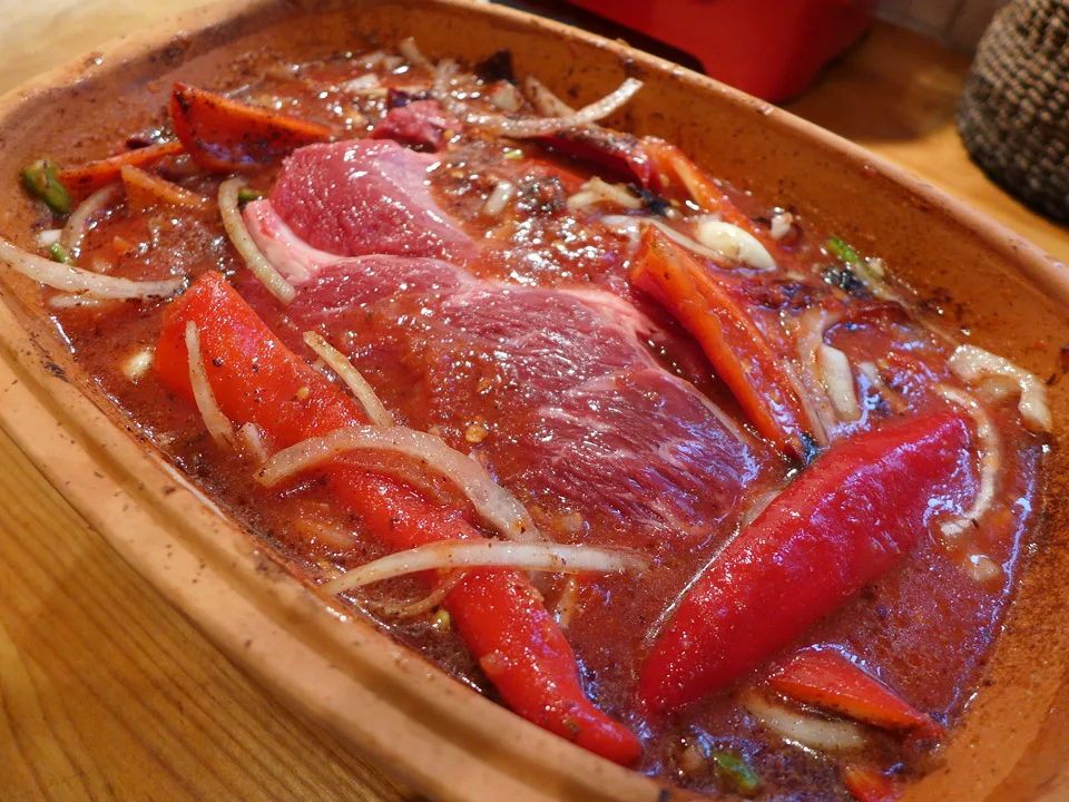 Gryta er klar for ovnen. Husk å sette på lokk.