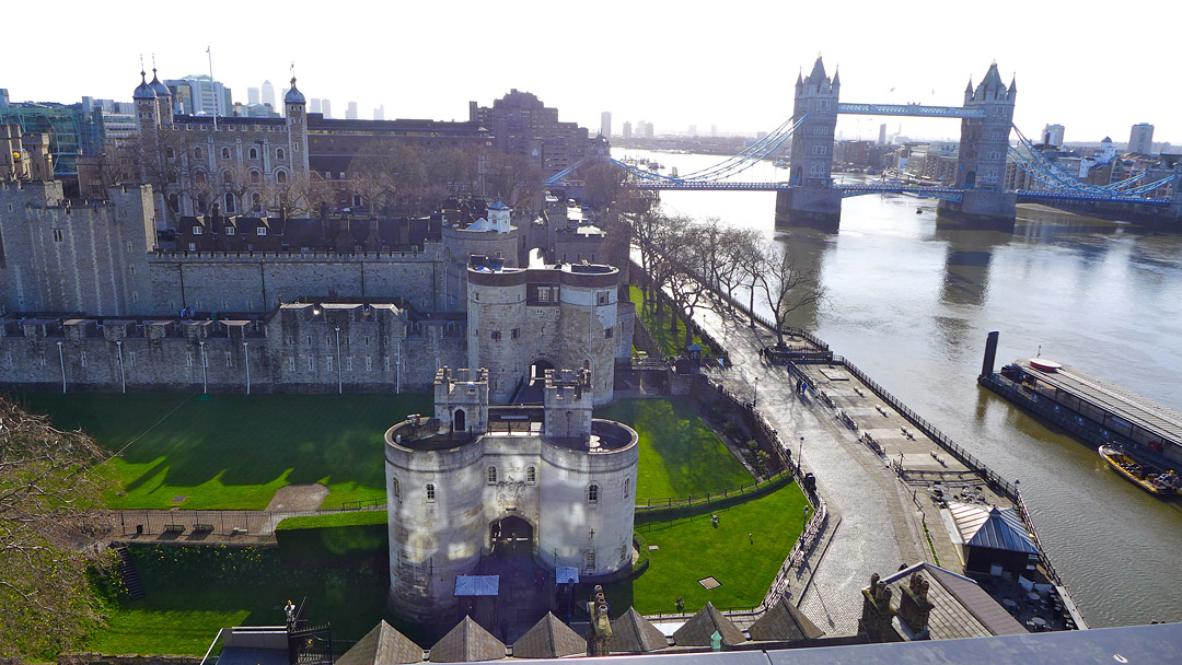 Tower Of London og London Bridge. Nabobroen, det.