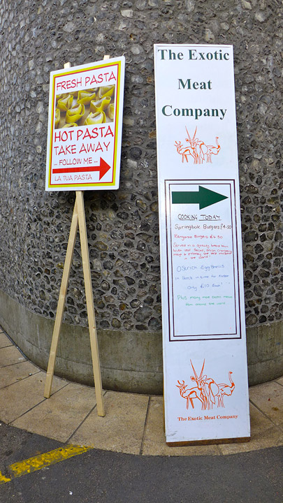 Eksotisk kjøtt. Følg skiltet.