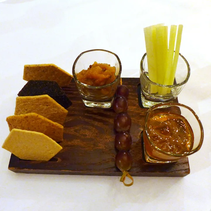 Lekkert tilbehør til osten.