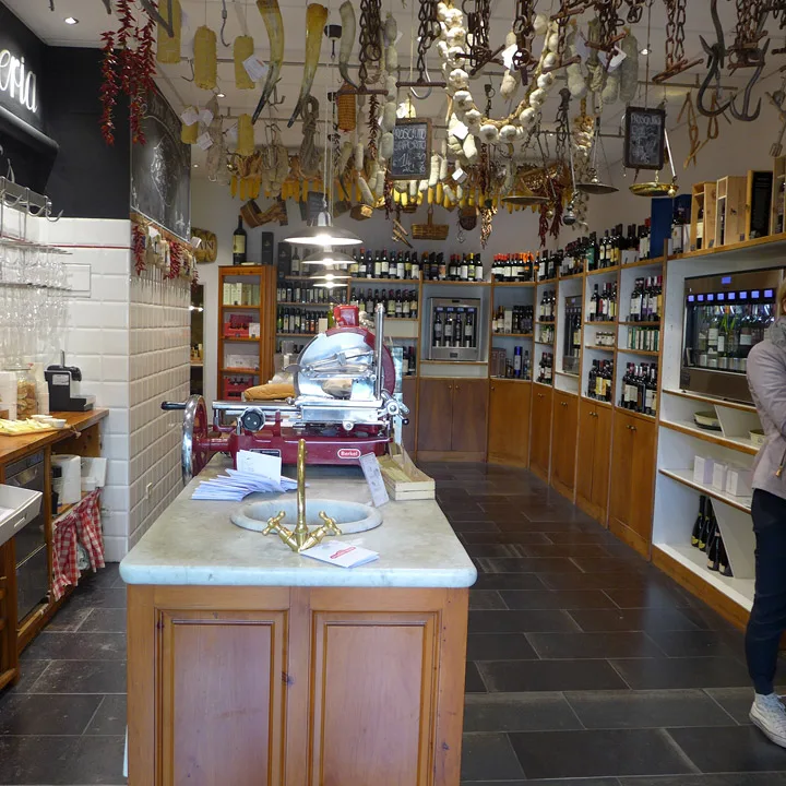 Kom tidlig, før amerikanerne kommer...