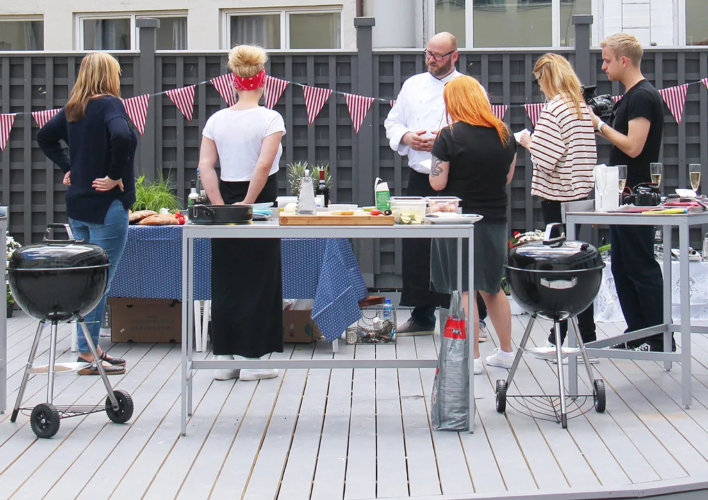 Vi lærer og noterer.