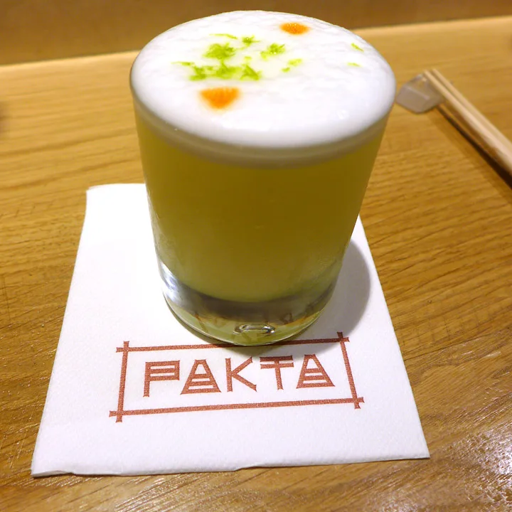 Nydelig cocktail. Yuzu Sour.