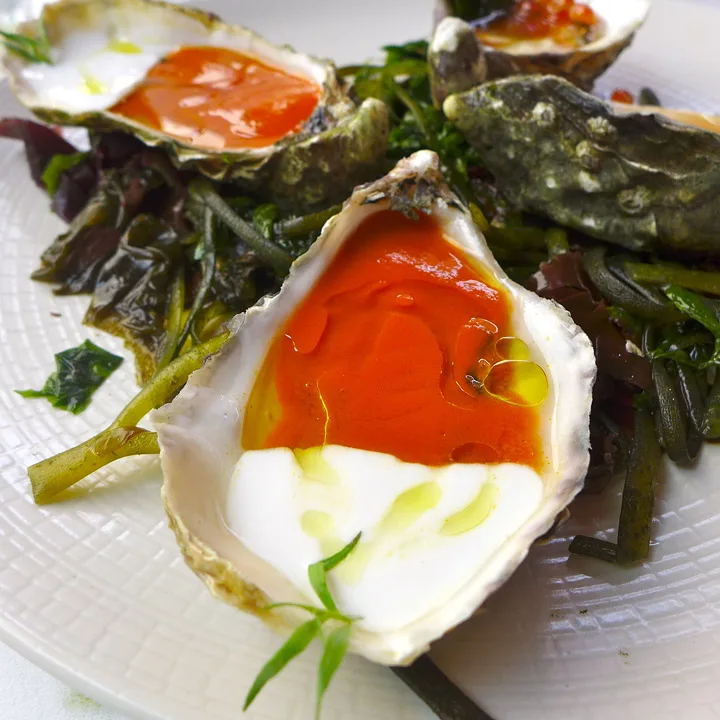 Østers. Denne med kokos, estragon og gulrot. Skikkelig godt.