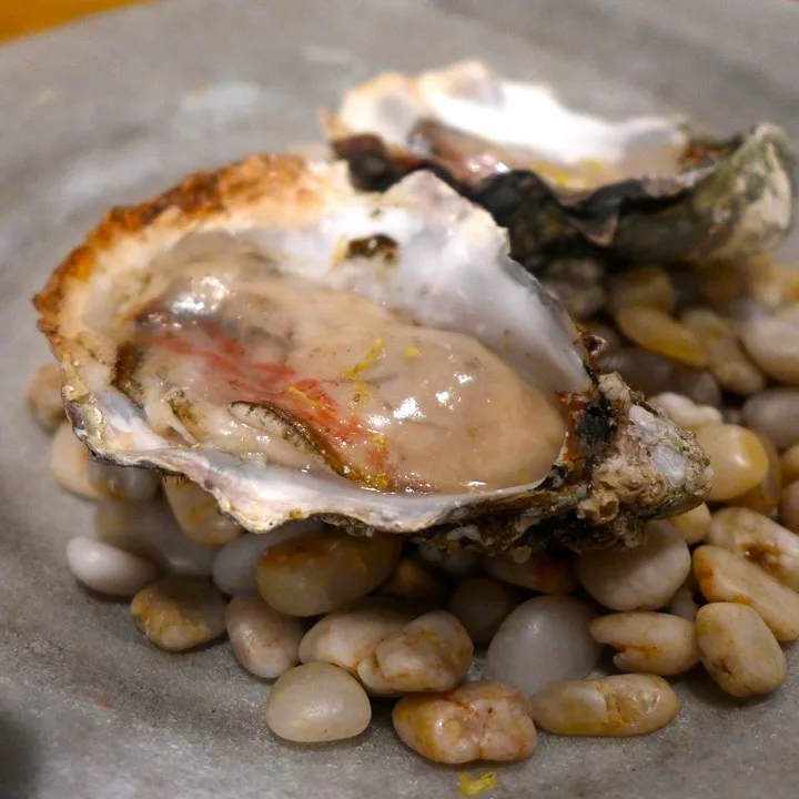 Østers med baconfett.