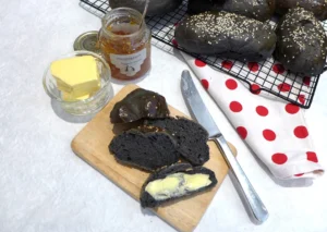 Sorte bakevarer i Tiong Bahru – det hippe Singapore