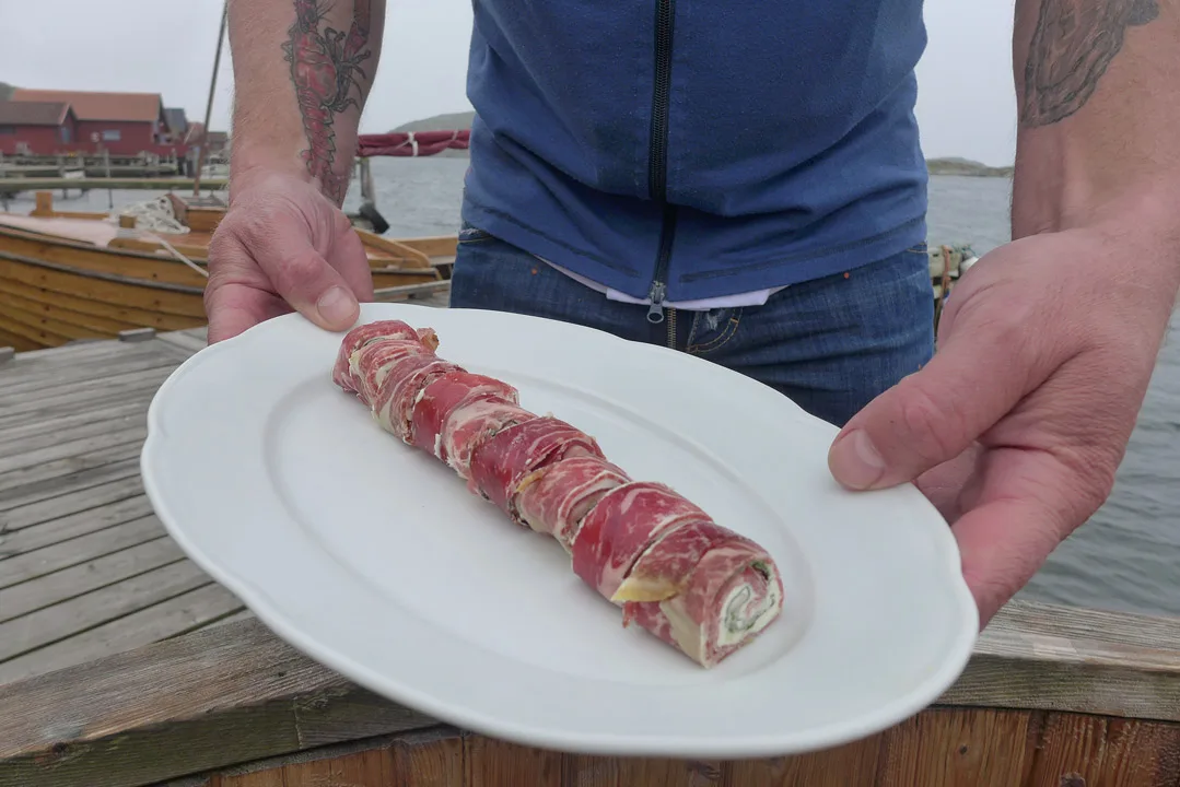 Pata negra-skinke med urtekesam.