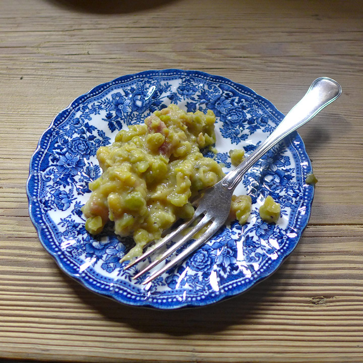 Ruskomsnusk slik de serverer det på Den gamle by i Århus. Stedet er ganske likt "folkemuseet" i Oslo.