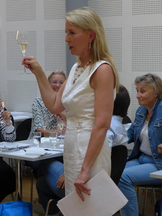 Gunnhild lærer oss om de musserende vinene.