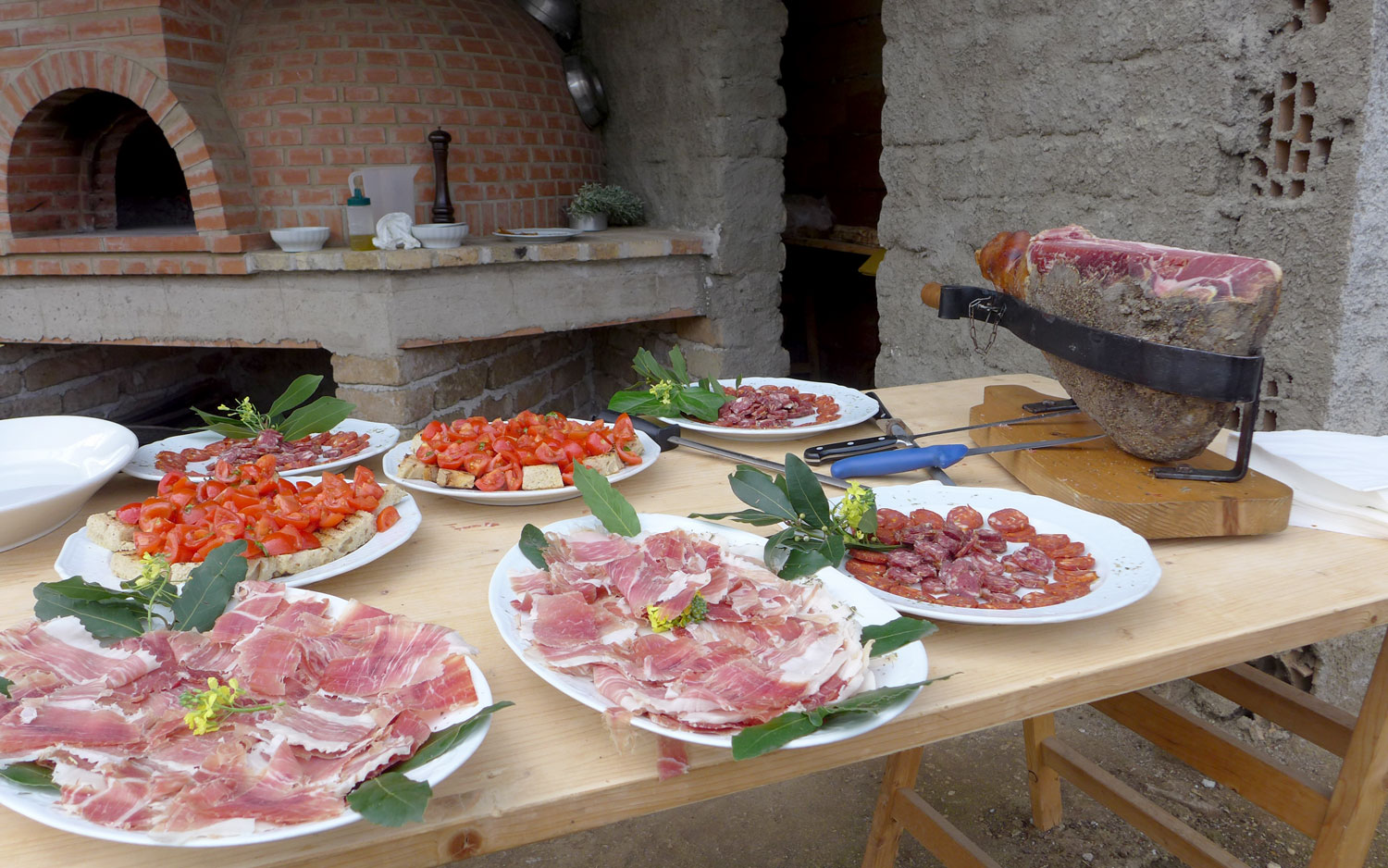 Snakk om fine skinker og pølser.