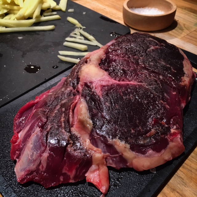 Dry Aged entrecôte fra haidal LP.