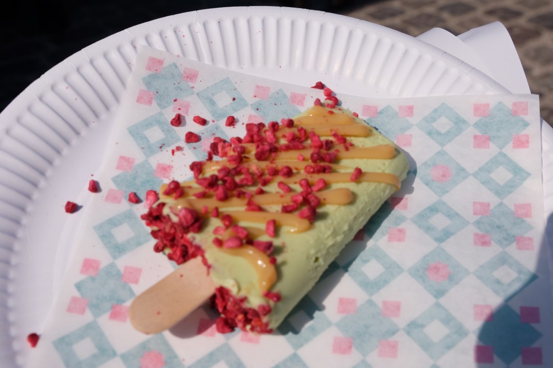 Den herlige avokadoisen hos Hija de Sanchez i Torvehallerne i K&oslash;benhavn.