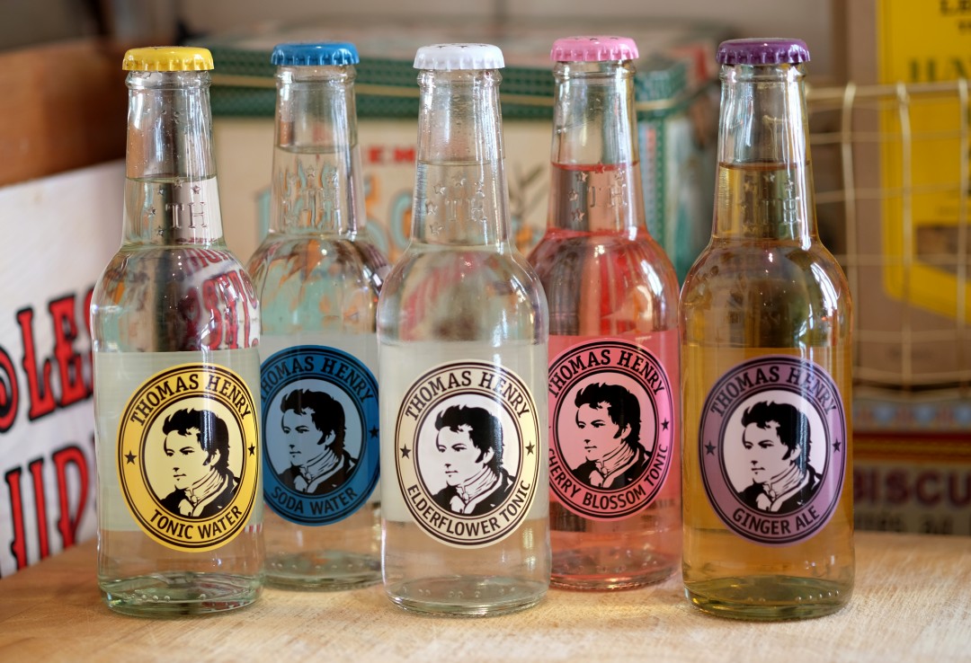 Thomas Henry (importør: Interbev): cherry blossom tonic, ginger ale, tonic water, soda water, elderflower tonic