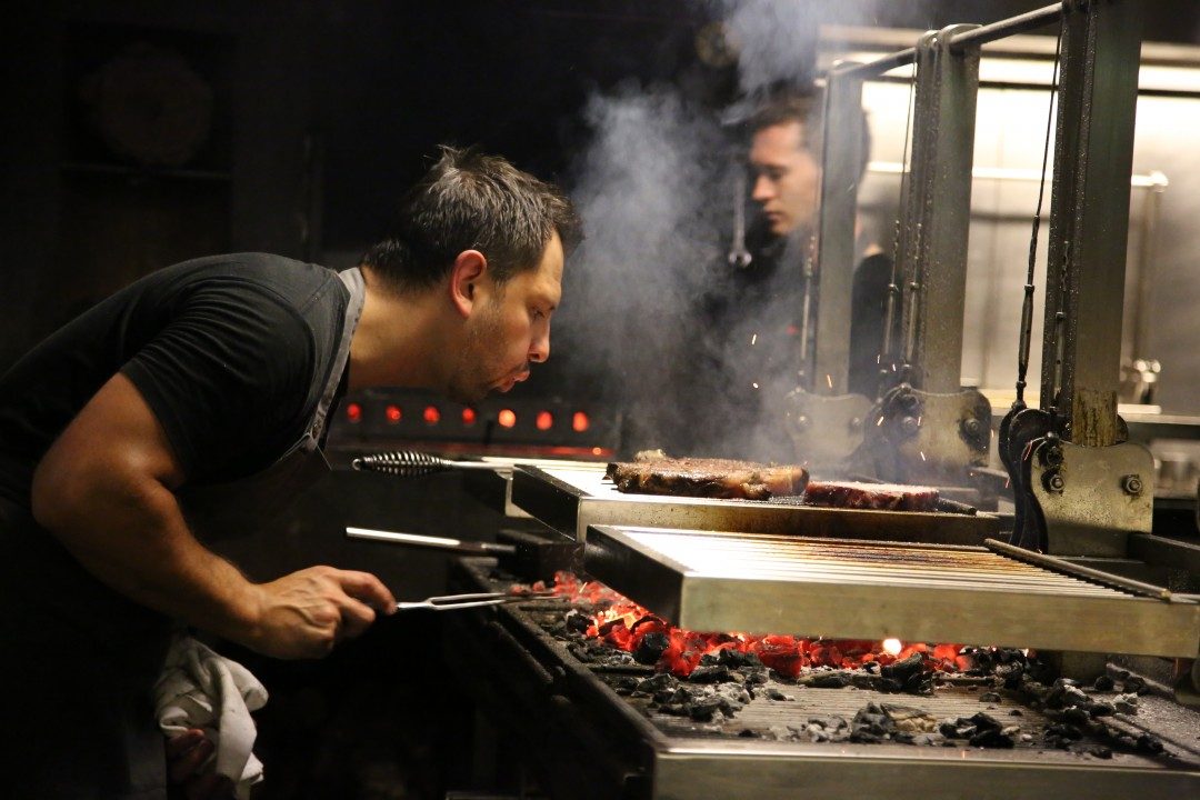 Lennox Hastie på Firedoor i Sydney.