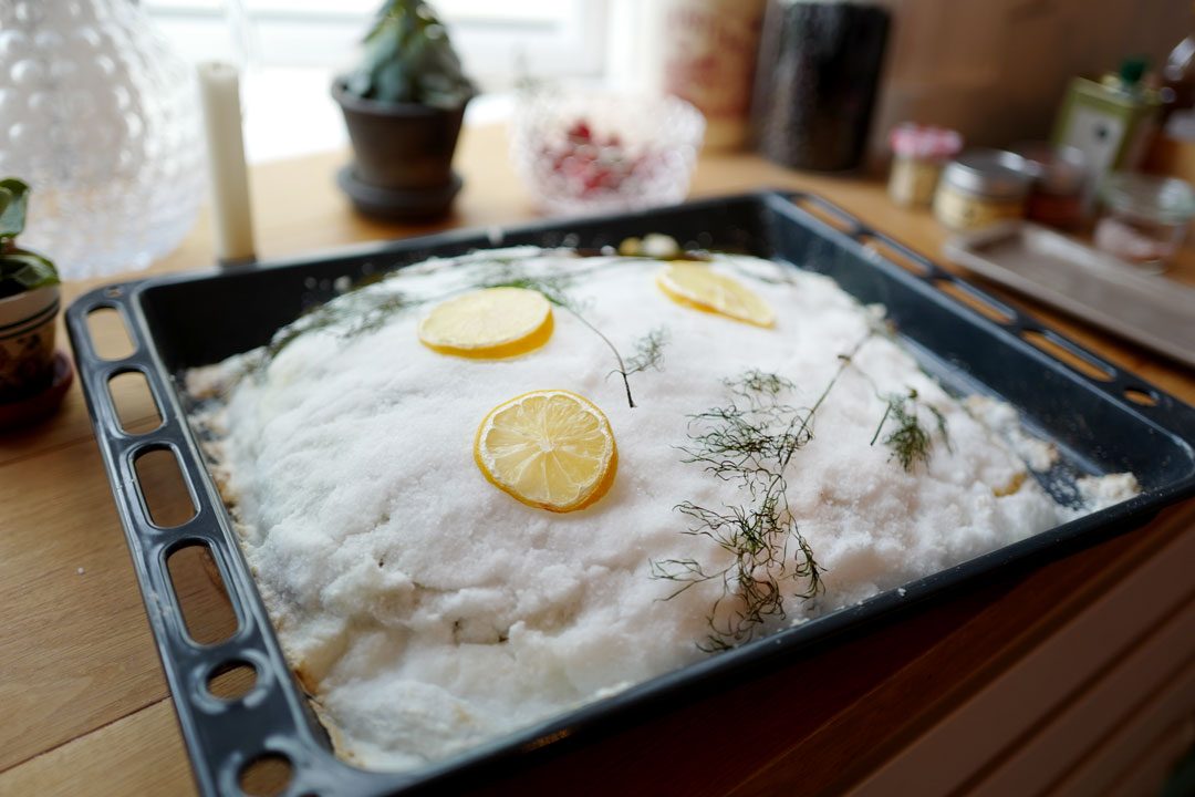 Foto: Helleskitchen.org. Saltbaking av fisk