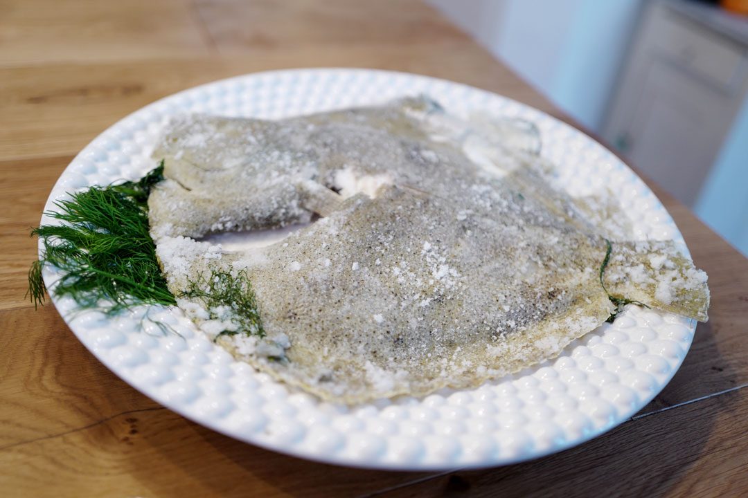 Foto: Helleskitchen.org. Saltbaking av fisk