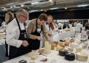Slik var det å være dommer i Oste-VM