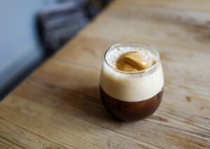 Drit i &laquo;trendkaffen&raquo; Dalgona. Lag heller originalen