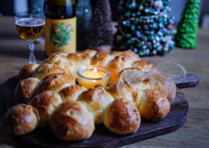 Julebrød med smørlys 