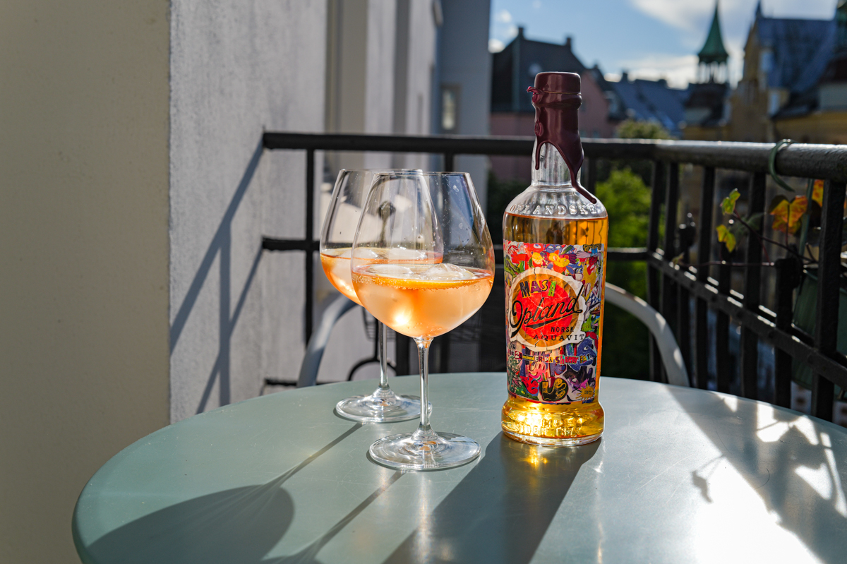 Sommerens aquavit og tonic
